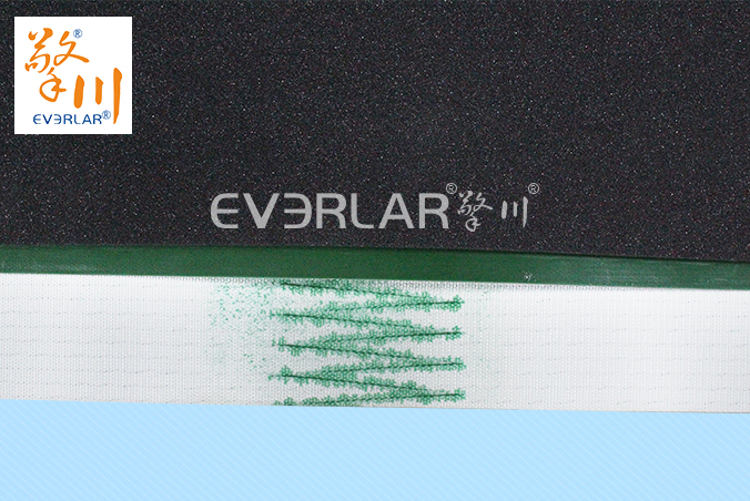 綠色PVC輸送帶加黑色泡棉耐磨防靜電抗壓強(qiáng)度高工業(yè)皮帶