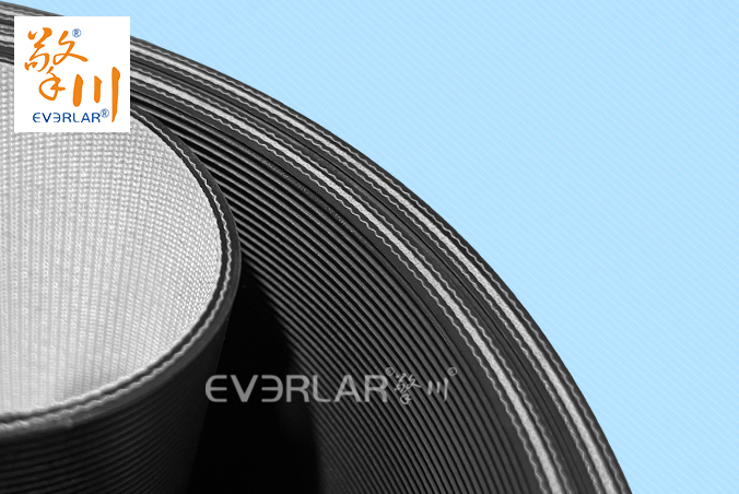 黑色直紋PVC輸送帶耐磨防滑包裝行業(yè)生產(chǎn)線設備傳輸帶擎川定制