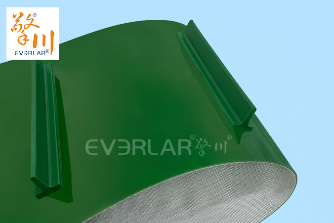 綠色PVC擋板輸送帶耐磨防滑食品分揀機(jī)設(shè)備傳送帶擎川定制