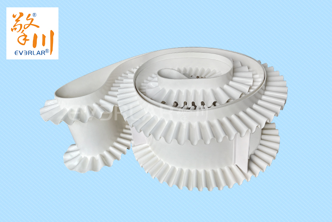 白色PVC輸送帶加擋板裙邊耐磨防側(cè)漏食品包裝機(jī)提升機(jī)輸送流水線皮帶